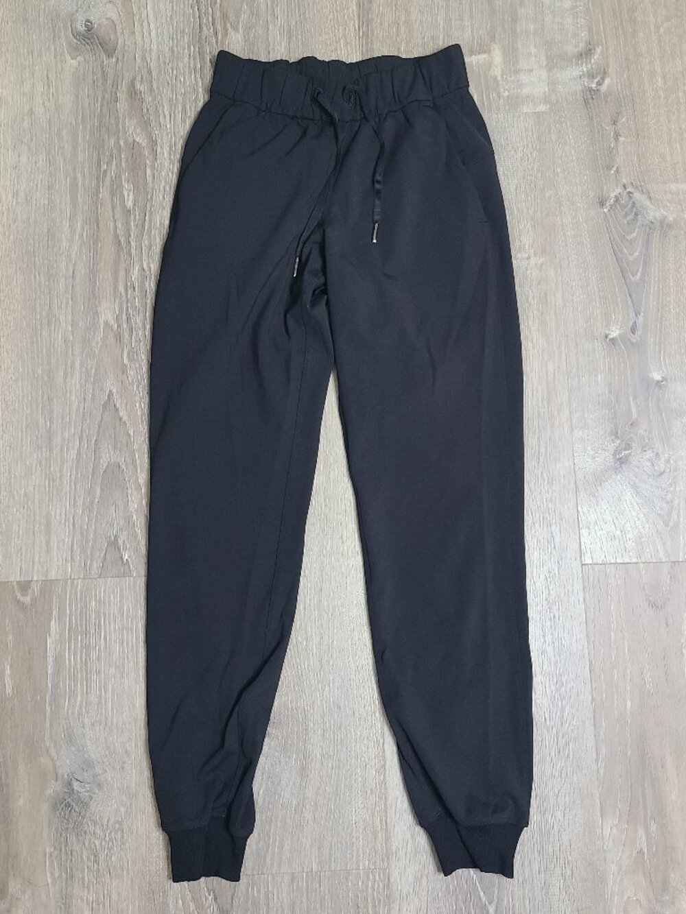 Lululemon On The Fly Luxtreme Drawstring Athletic Workout Joggers Black - Size 0